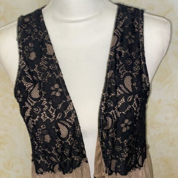 NWT!! Entro Taupe Vest!!  - Picture 5 of 9